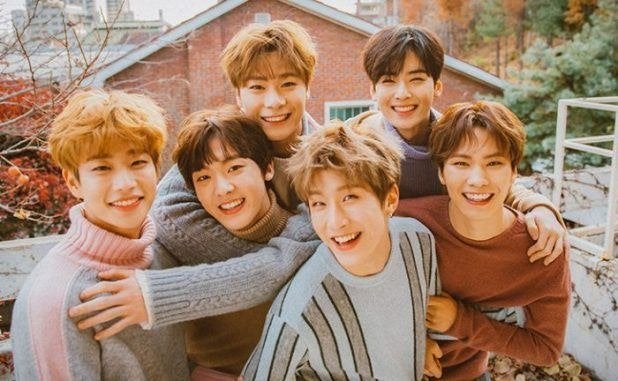 astro (kpop) albums en photocards te koop., Ophalen, Nieuw in verpakking, K-pop
