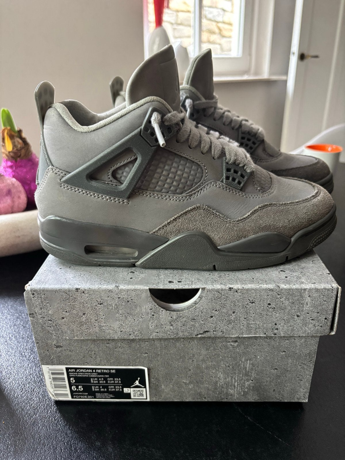 Air Jordan 4 Retro SE Smoke Grey/Iron Grey (Maat 37.5), Kleding | Heren, Ophalen, Zo goed als nieuw, Overige kleuren, Sneakers of Gympen