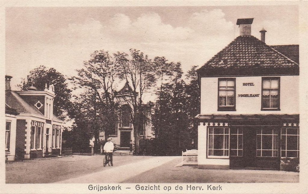 703-383-023 Grijpskerk gezicht op de Herv Kerk, Verzenden, Voor 1920, Groningen
