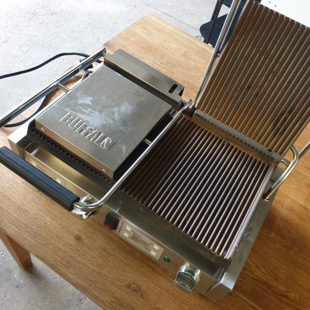 Dubbele Panini grill Buffalo FC383-E-02 2900watt, Ophalen, Gebruikt, Fornuis, Frituur en Grillen