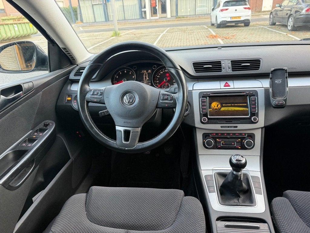 Volkswagen PASSAT 1.4 TSI Comfortline BM CLIMA N. DISTR. KET, Gebruikt, 4 cilinders, Zwart, Origineel Nederlands