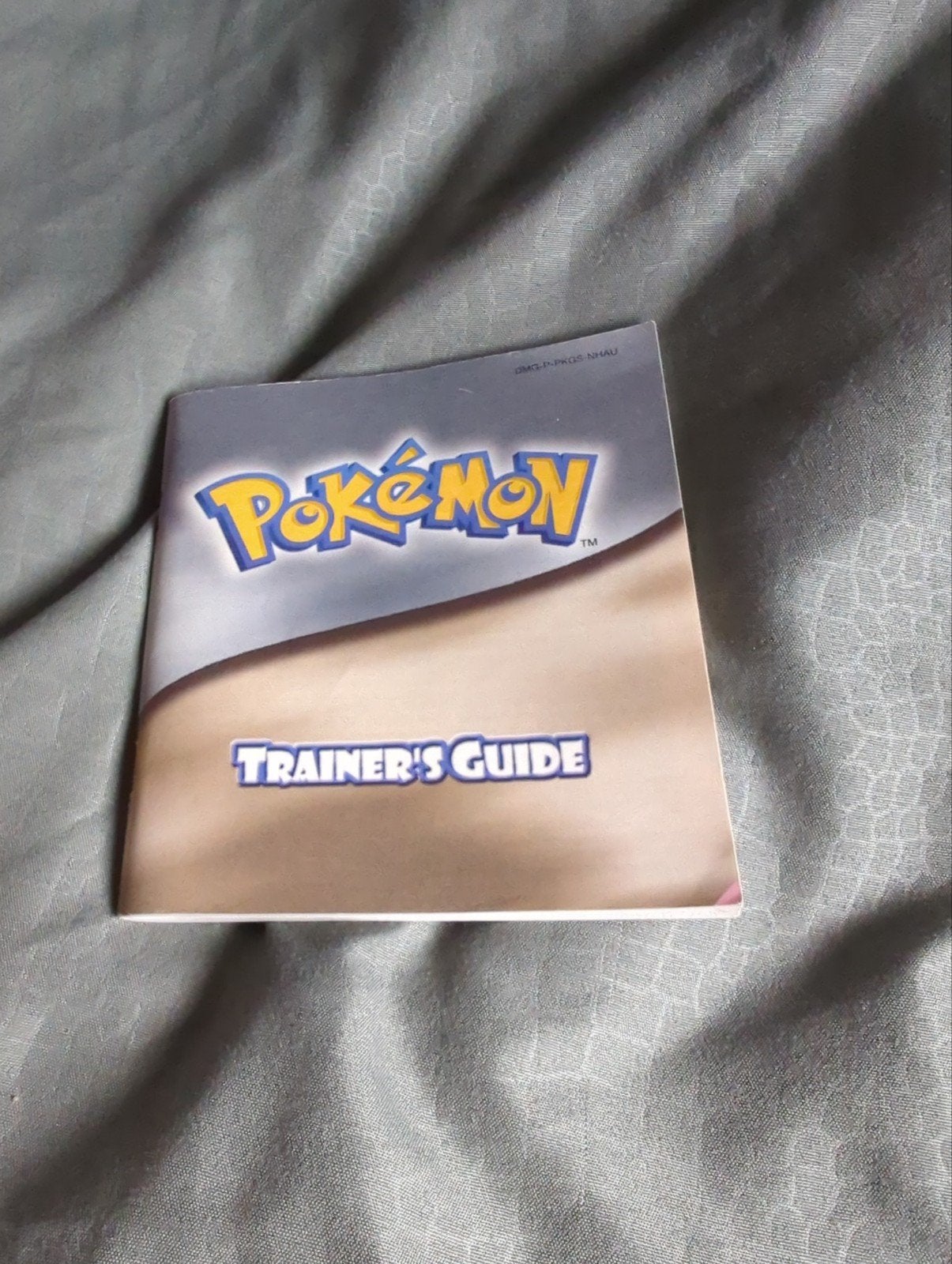 Originele Pokémon Gold / Silver Trainer's Guide Handleiding, Ophalen of Verzenden, Zo goed als nieuw, Overige genres, Vanaf 3 jaar