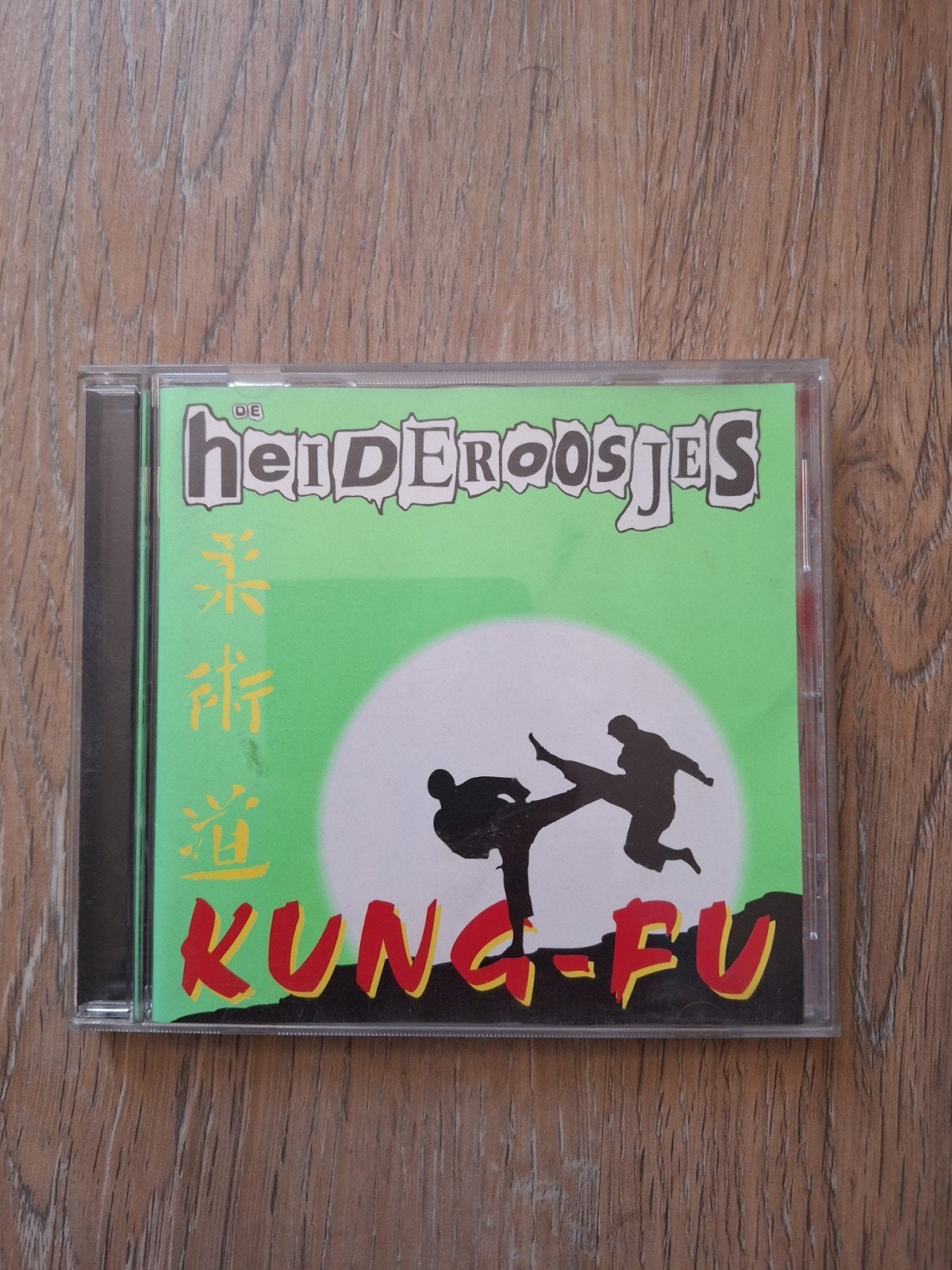 De Heideroosjes - Kung-Fu CD, Cd's en Dvd's, Ophalen of Verzenden, Zo goed als nieuw, Punk Rock, Inclusief doosje