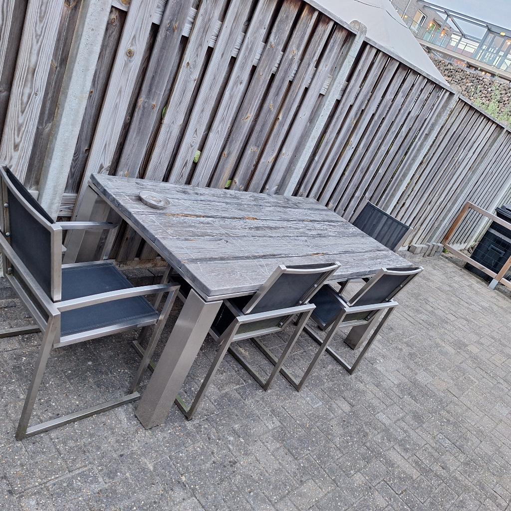 Tuintafel met steigerhouten planken, inclusief stoelen, Ophalen, 4 zitplaatsen, Gebruikt, Aluminium
