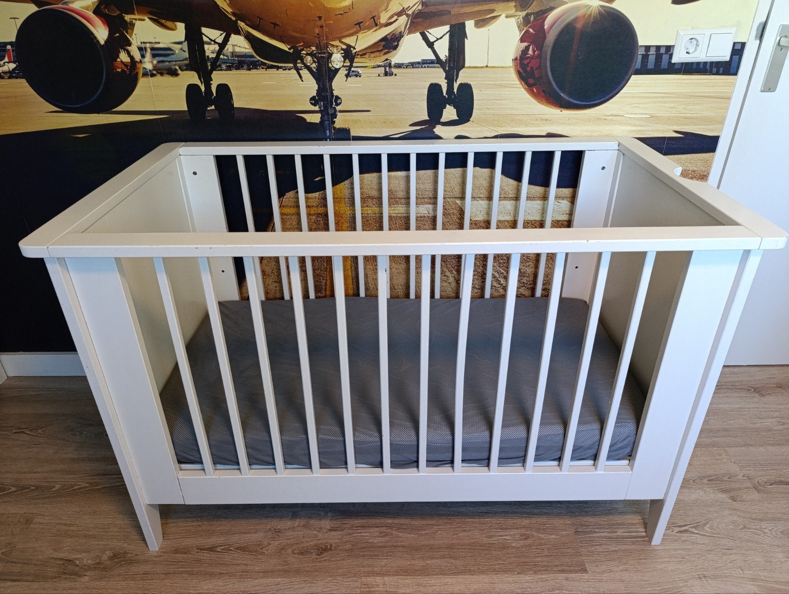 Babykamer Massief Hout Wit - Ledikant kast commode kapstok, Kinderen en Baby's, Kinderkamer | Complete kinderkamers, Ophalen, Gebruikt