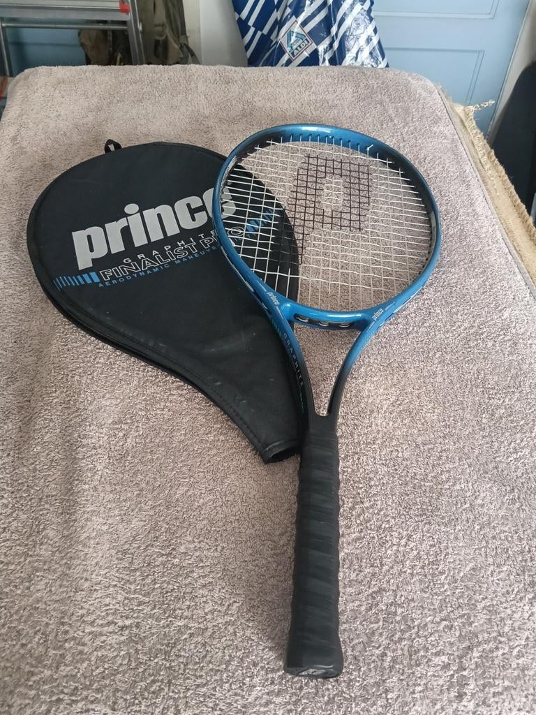 PRINCE FINALIST PRO GRAPHITE TENNIS RACKET MET FOEDRAAL, Sport en Fitness, Tennis, Ophalen, Racket, Prince, L3