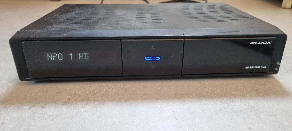 Rebox re8500 HD PVR  twin schotel tuner, Ophalen, Gebruikt, Harddiskrecorder