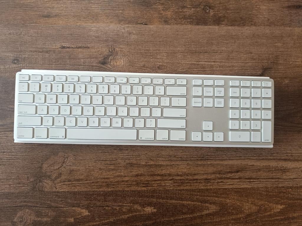 Magic Keyboard, Ophalen of Verzenden, Qwerty, Gebruikt, Draadloos