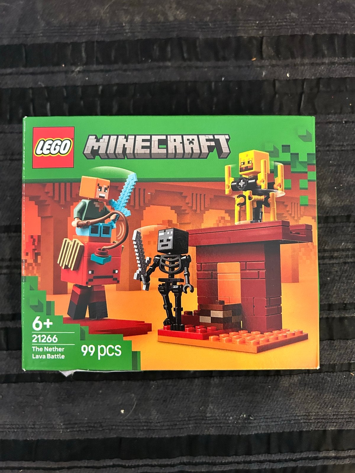 LEGO Minecraft Sets: The Nether Lava Battle, The Illager Des, Ophalen of Verzenden, Nieuw