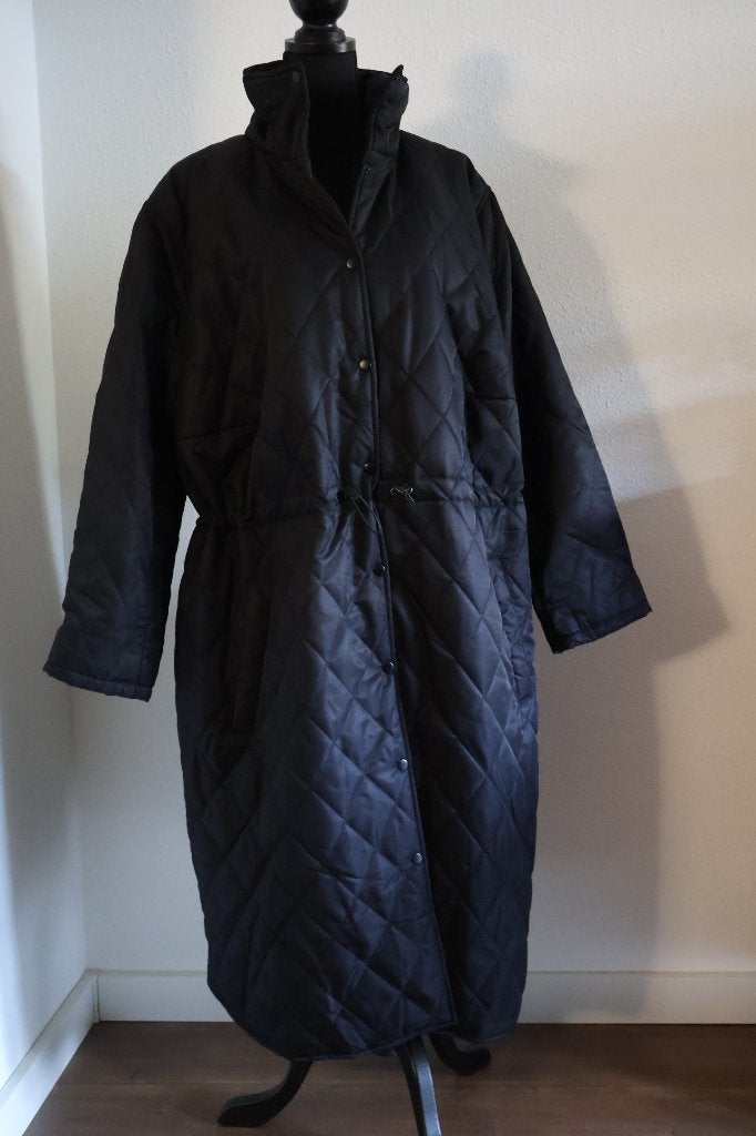 Doorgestikte mantel maat 56, Zwart, Maat 46/48 (XL) of groter, Ophalen of Verzenden, Zo goed als nieuw