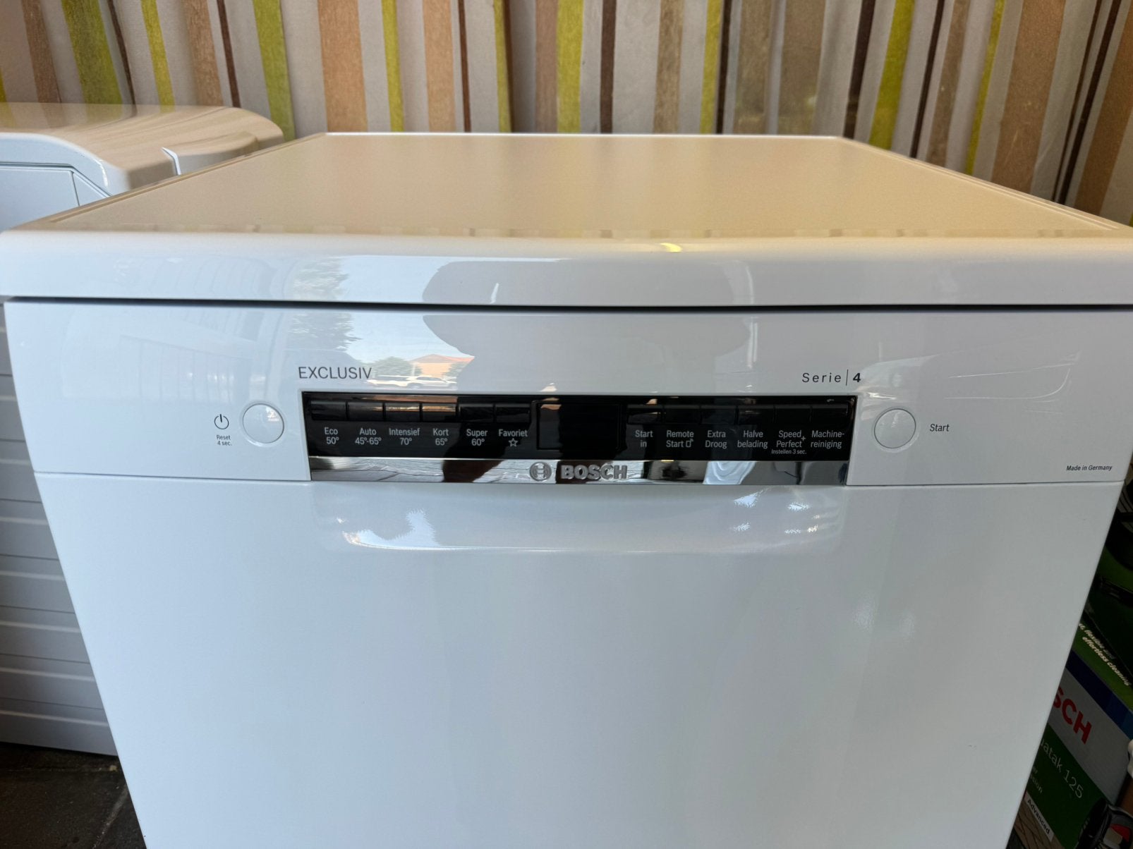 Foto 7 van Nette Afwasmachine | Bosch Serie | 4 - Uitstekende Staat