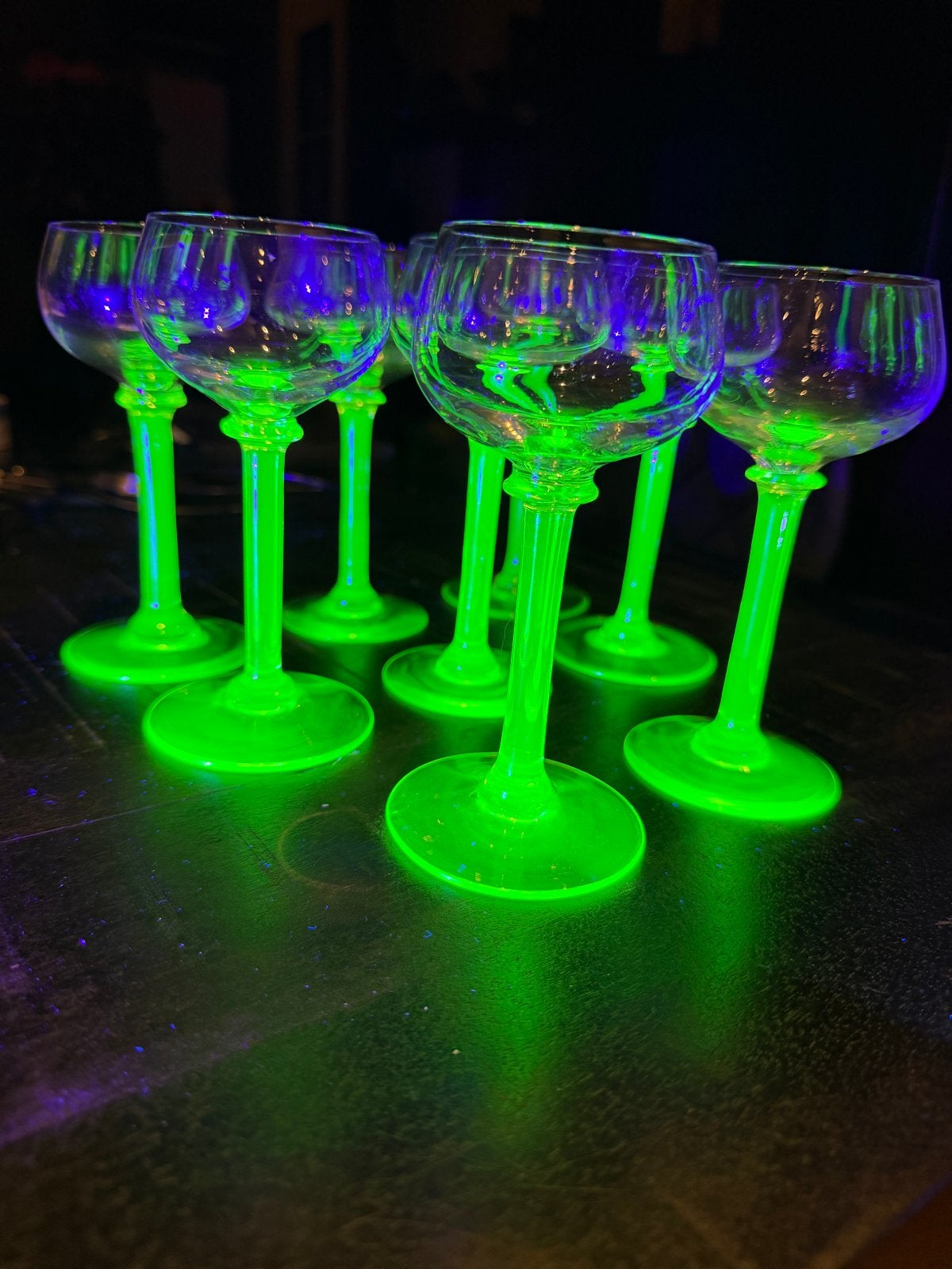 Set van 8 Antieke Uranium Glazen Wijnglazen, Ophalen of Verzenden