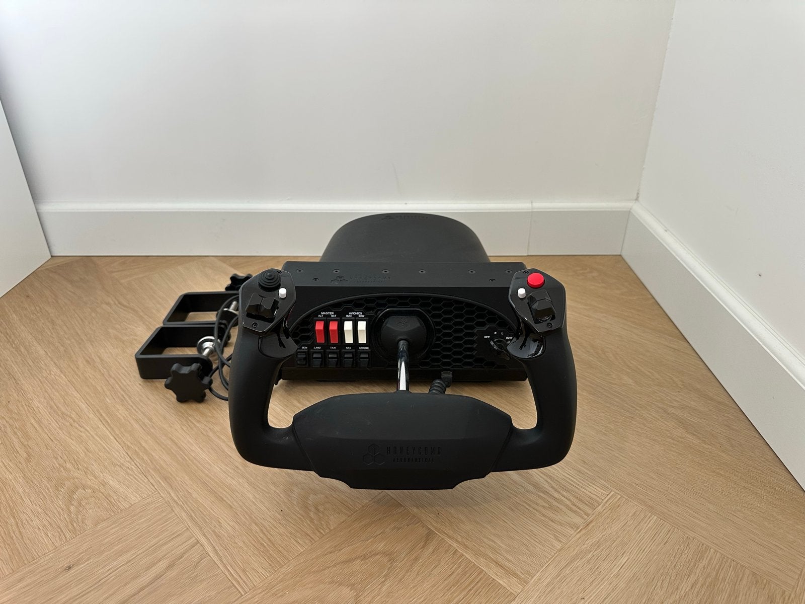 Honeycomb Alpha Flight Control Yoke & Switch Panel, Ophalen, Overige merken, Zo goed als nieuw