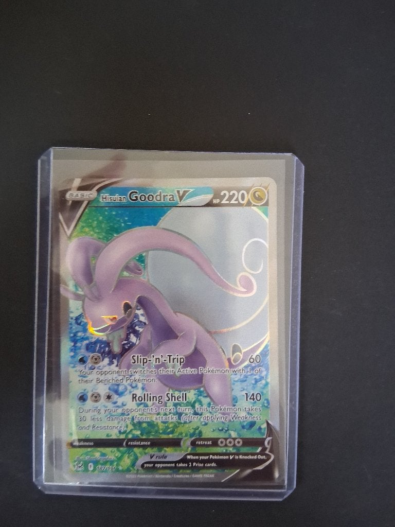 Hisuian Goodra V 187, Ophalen of Verzenden, Nieuw, Losse kaart, Foil