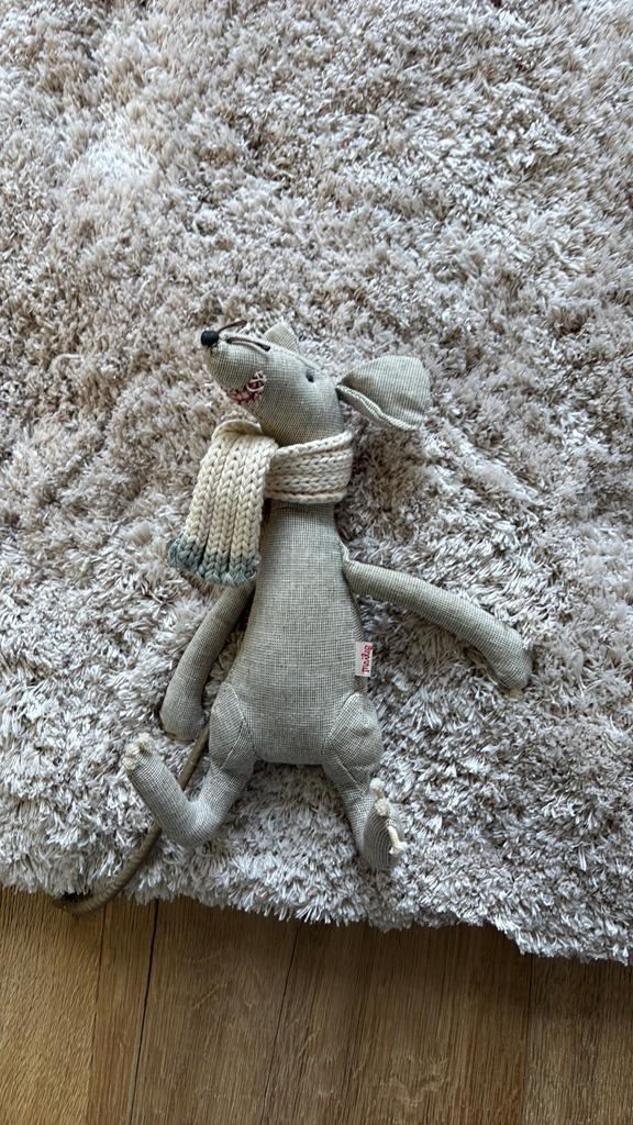 Maileg knuffel apart Deens met sjaaltje schattig!, Verzenden, Overige typen