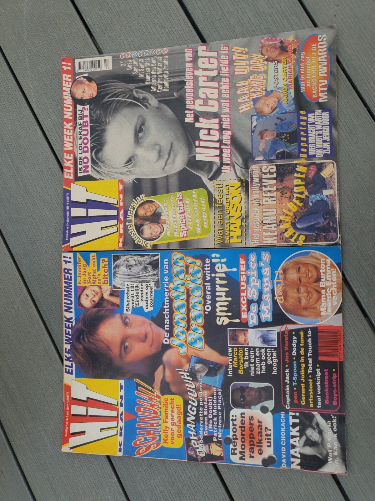 Hitkrant november en april 1997 mogen alle 2 weg voor €10.-, Boeken, Ophalen of Verzenden