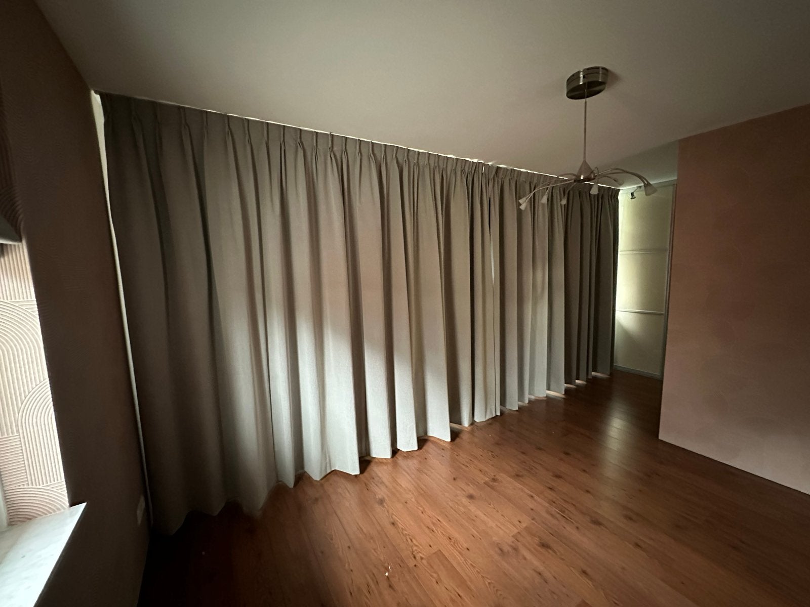 2 HEMA Elst Naturel verduisterende gordijnen (z.g.a.n.), Huis en Inrichting, Stoffering | Gordijnen en Lamellen, Ophalen, Overige merken