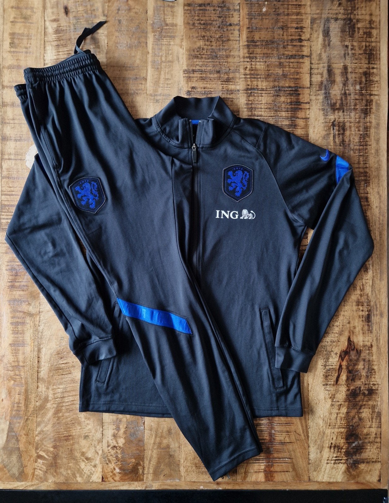 Nederlands elftal trainingspak 2020 KNVB Broek en jack, Maat 48/50 (M), Zwart, Nike, Ophalen of Verzenden