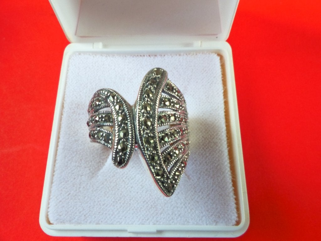 Mooie Aparte Brede Zilveren Ring met Markasietjes, Verzenden, Zilver, Ring