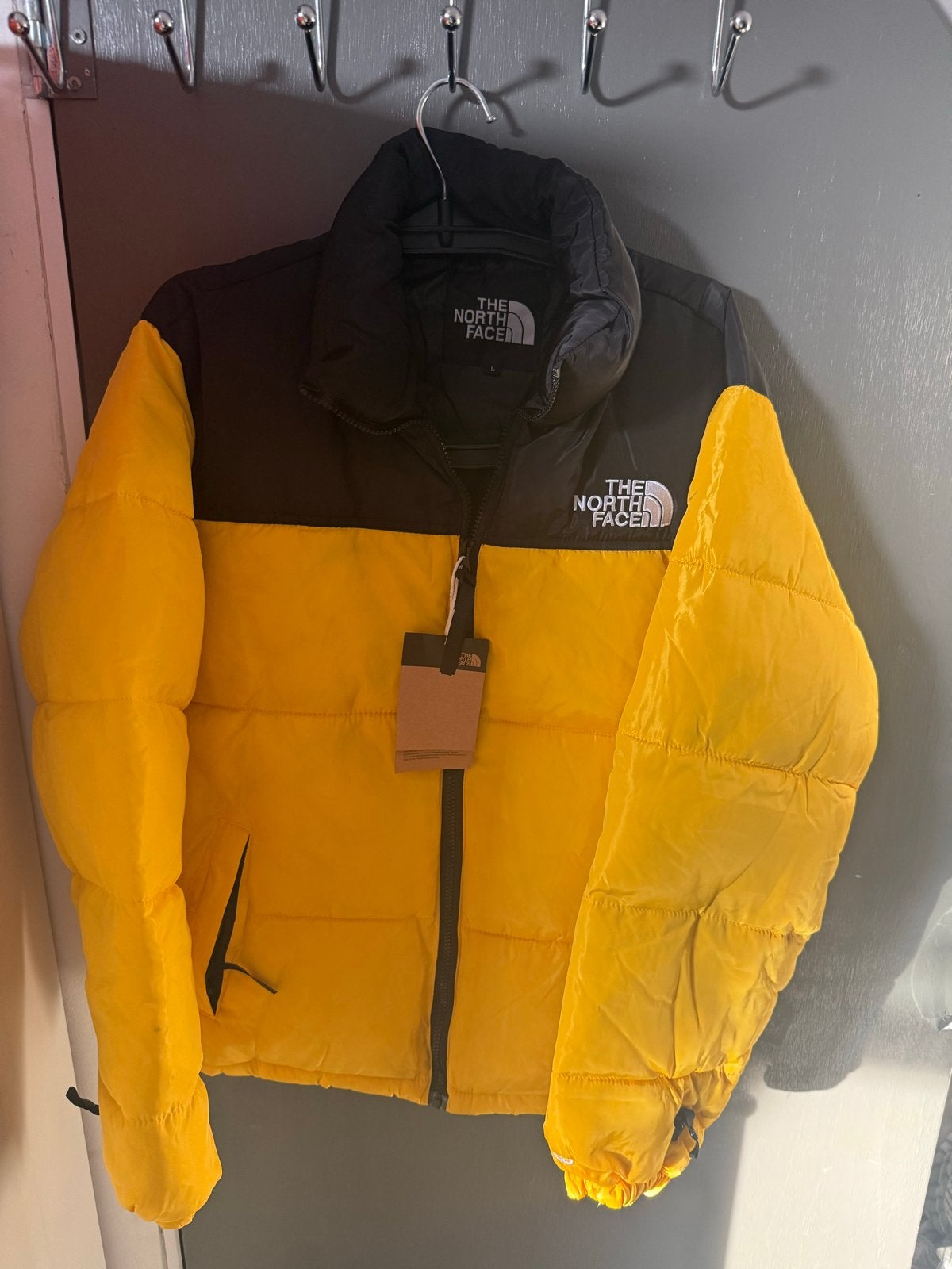 The North Face Puffer Jacket Geel/Zwart Maat L, Kleding | Heren, Ophalen of Verzenden, Nieuw, Maat 52/54 (L), Geel