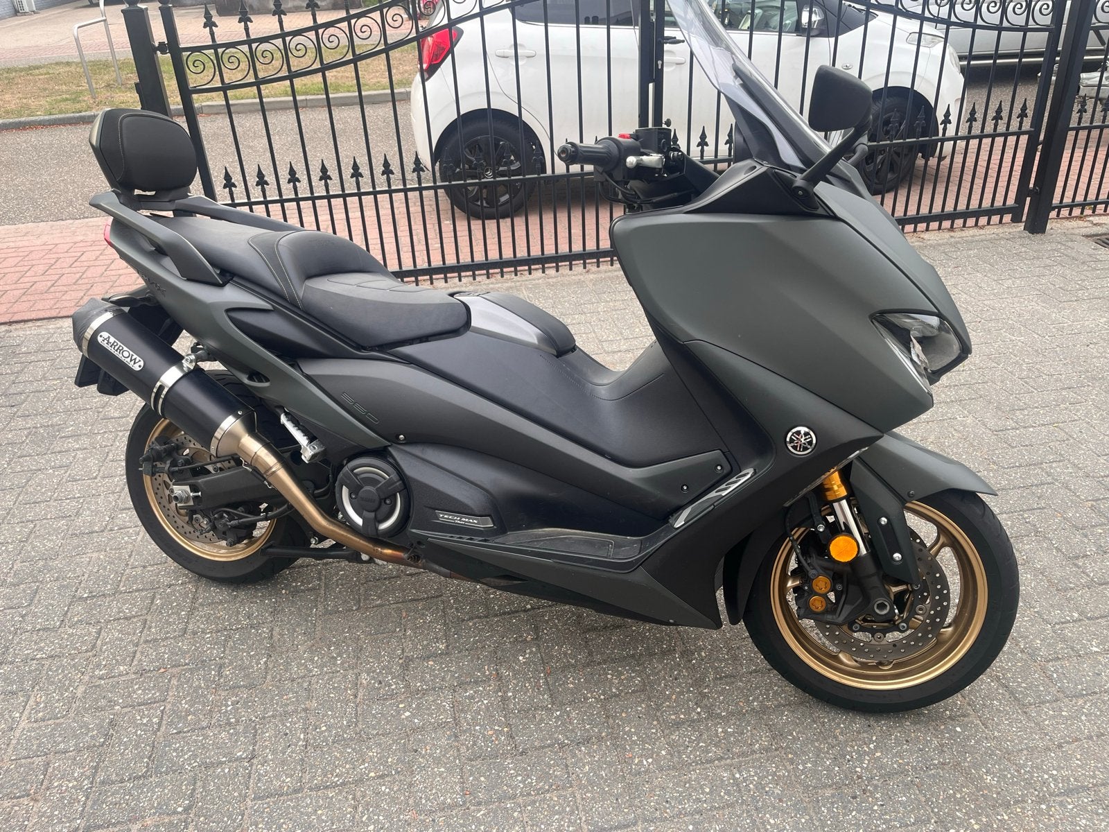 Yamaha TMAX met Arrow uitlaat en Malossi koppeling, Sportuitlaat, Gebruikt, Particulier, Meer dan 35 kW