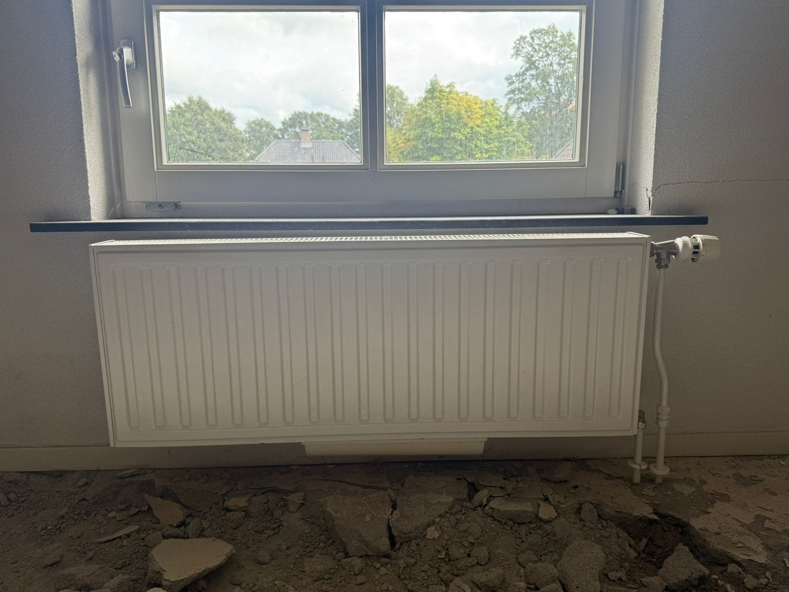 Witte radiator, Doe-het-zelf en Verbouw, Ophalen, 30 tot 80 cm, Radiator, Zo goed als nieuw