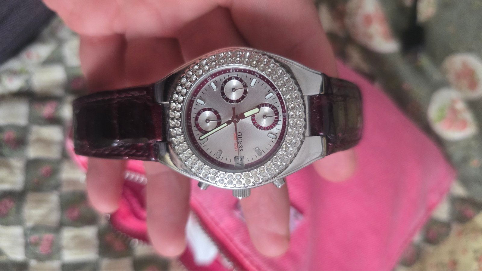 Mooi Guess horloge met strass, werkt perfect, Leer, Staal, Guess, Polshorloge