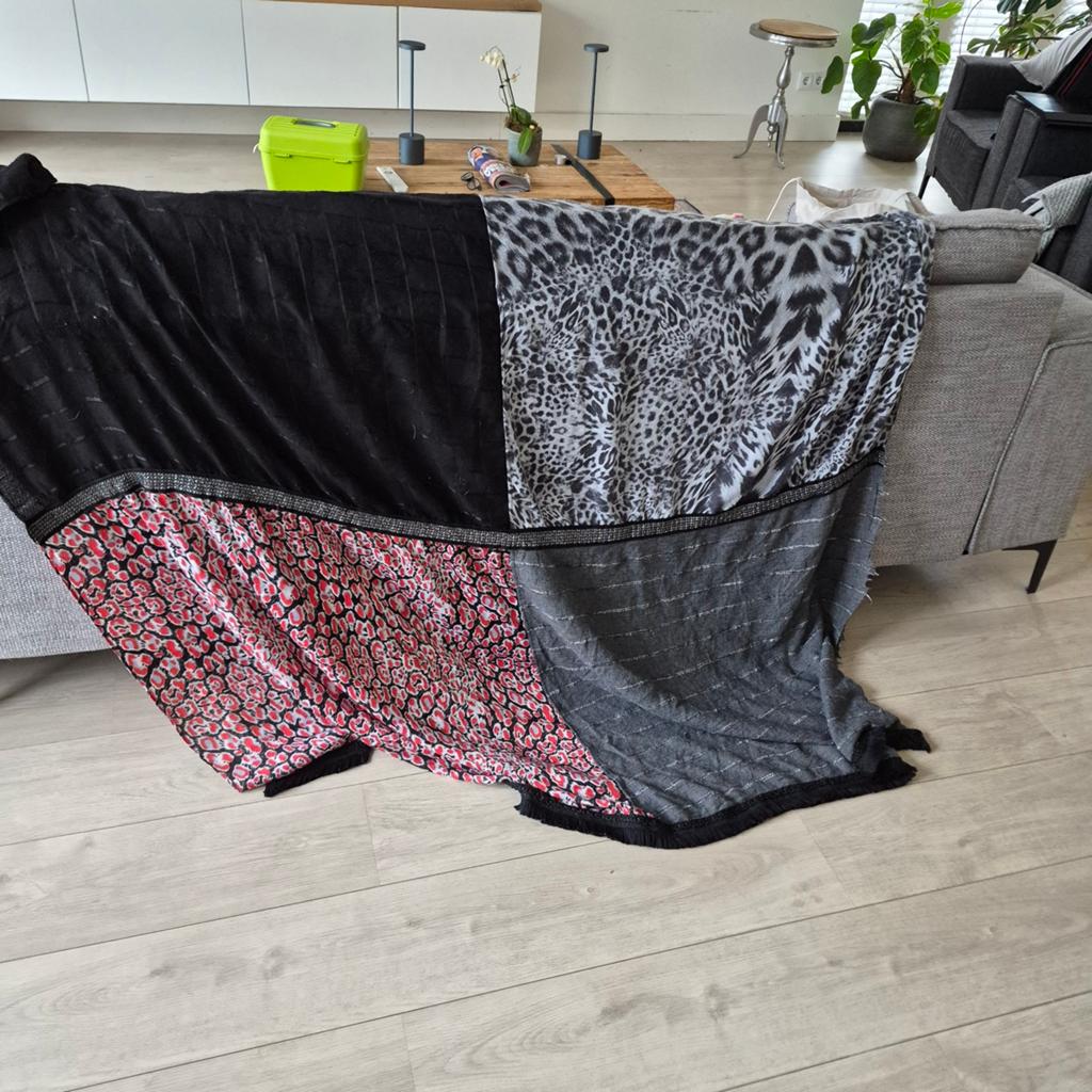 Solito sjaal, Ophalen of Verzenden, Zo goed als nieuw, Maat 46/48 (XL) of groter, Sjaal