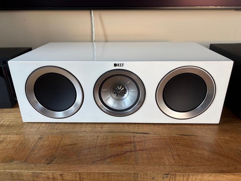 KEF R200c Center Speaker - Hoogglans Wit - In Nieuwstaat, Overige merken, Ophalen of Verzenden, Zo goed als nieuw, 120 watt of meer