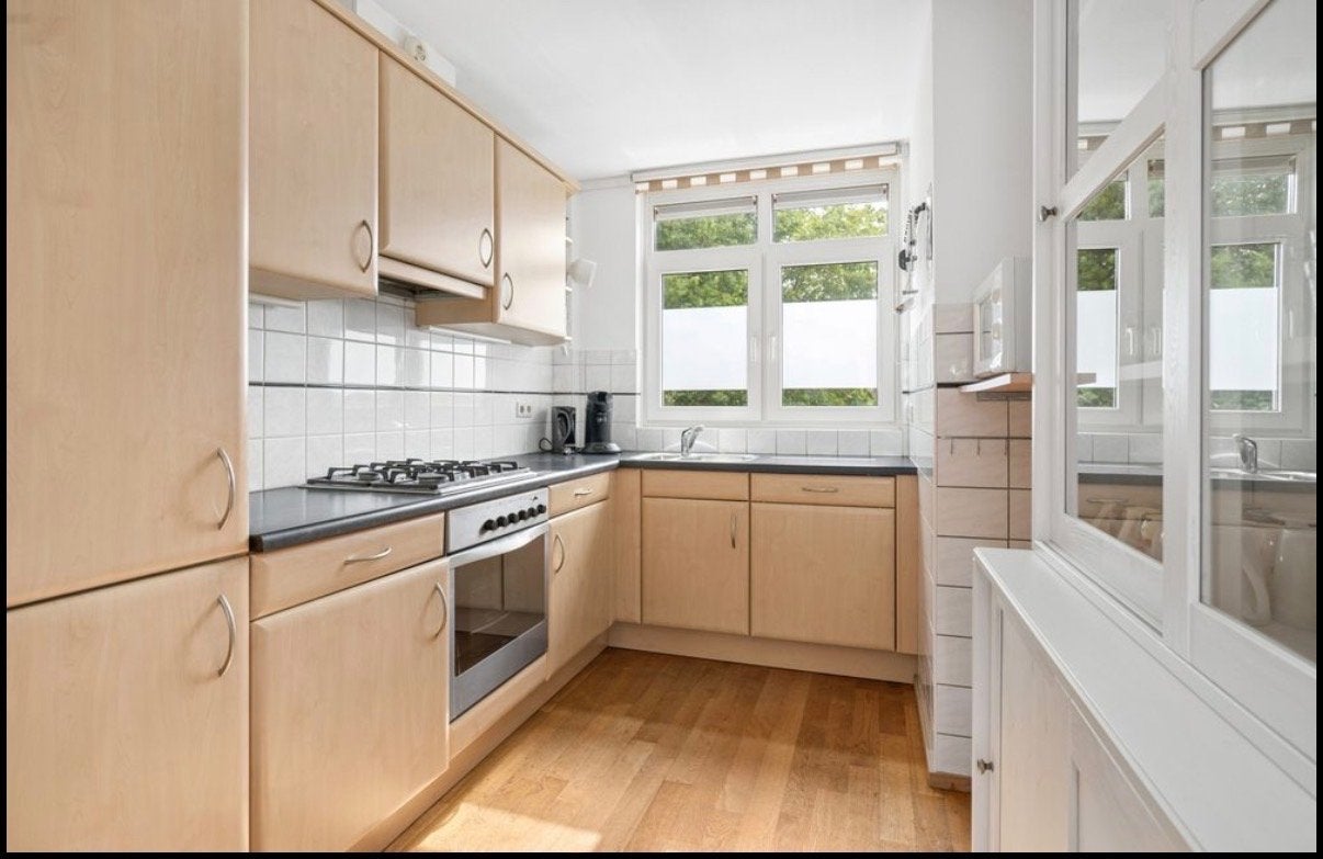 GRATIS - Complete keuken in Breda, Ophalen, Gebruikt, Bruin, Hoekkeuken