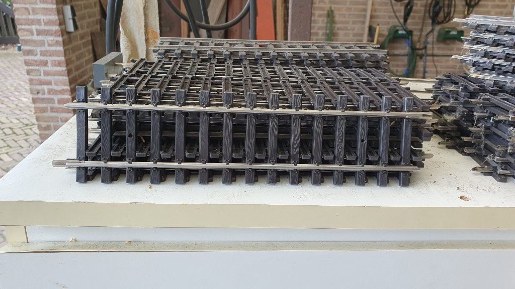 Marklin Spoor 1 elektrische rechte rails 30cm 5900 in nieuwe, Gelijkstroom, Rails, Ophalen of Verzenden, Zo goed als nieuw