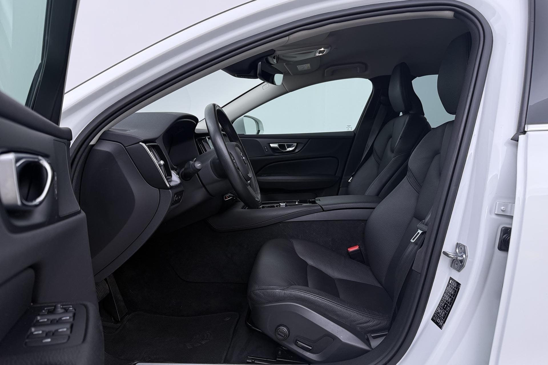 Volvo V60 T6 Recharge Inscription | Trekhaak | Stoel+Stuurve, Auto's, Gebruikt, Euro 6, 4 cilinders, Hybride Elektrisch/Benzine