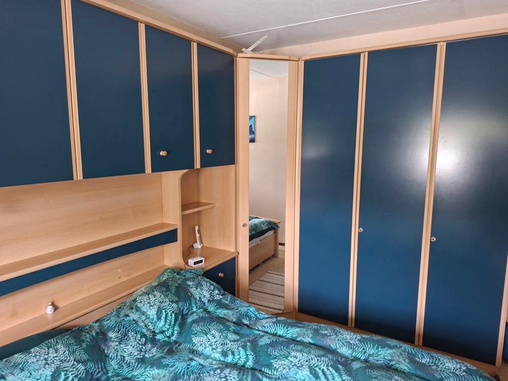 Complete slaapkamerinrichting met bed en kasten, Ophalen