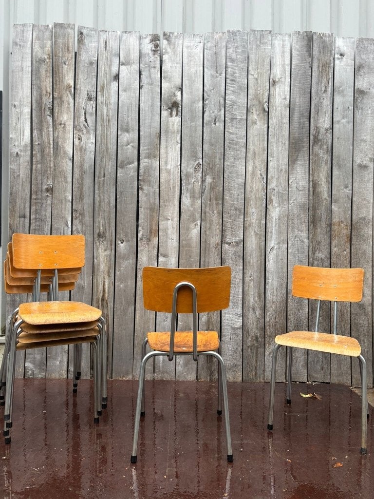 Mooie chrome stoelen van het leger ( 36 op voorraad)