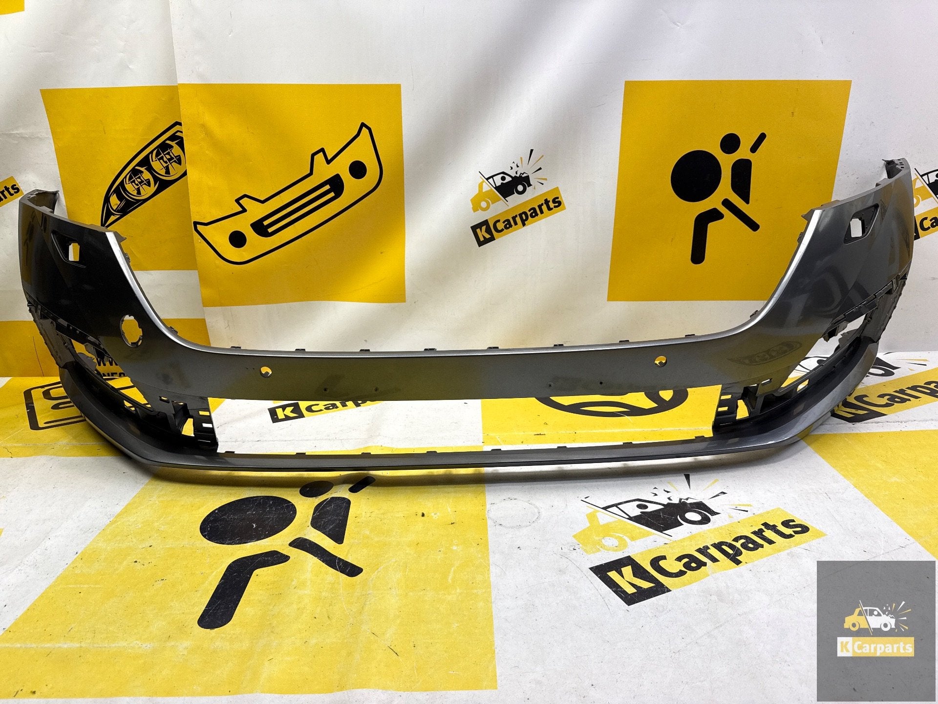 SKODA OCTAVIA 4 VOORBUMPER BUMPER 5E3807221, Auto-onderdelen, Voor, Skoda, Bumper, Skoda Auto a.s.