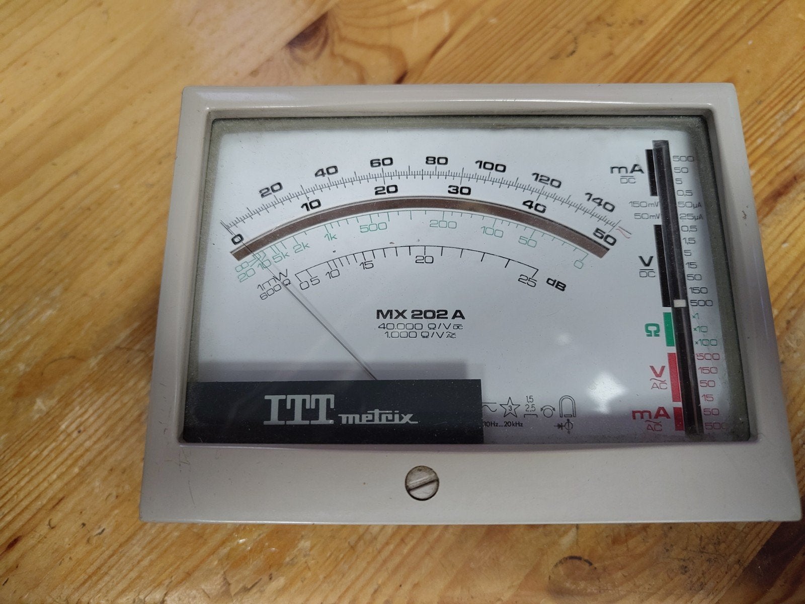 ITT Metric MX 202 A Multimeter - Vintage Analoge Meter, Doe-het-zelf en Verbouw, Meetapparatuur, Ophalen of Verzenden