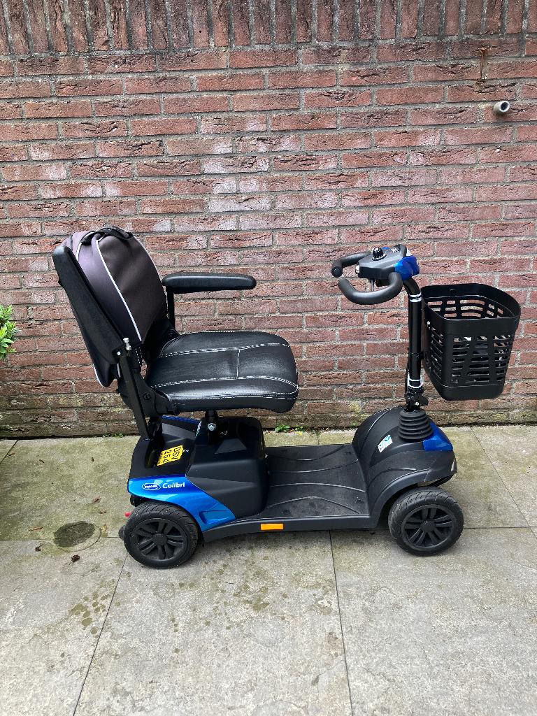 Scootmobiel opvouwbaar Invacare Colibri XL blauw, Ophalen, Zo goed als nieuw, Invacare, 10 km/u of minder