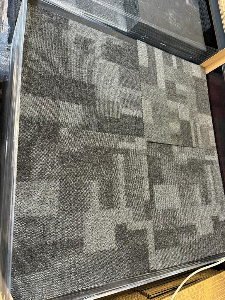 Tapijtegels 50x50 cm grijs / antraciet, Ophalen, Q, 75 m² of meer, Q