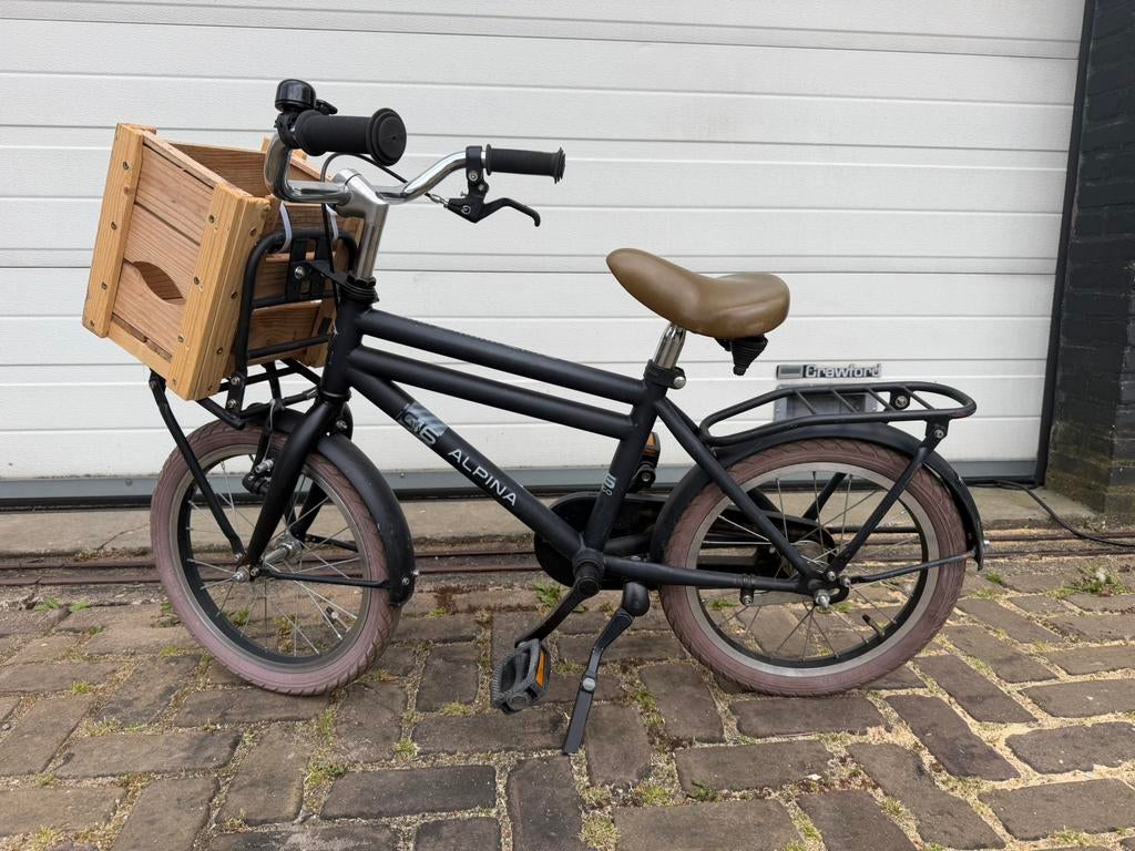 Stoere jongensfiets met kratje, Ophalen, Terugtraprem, Gebruikt, Handrem