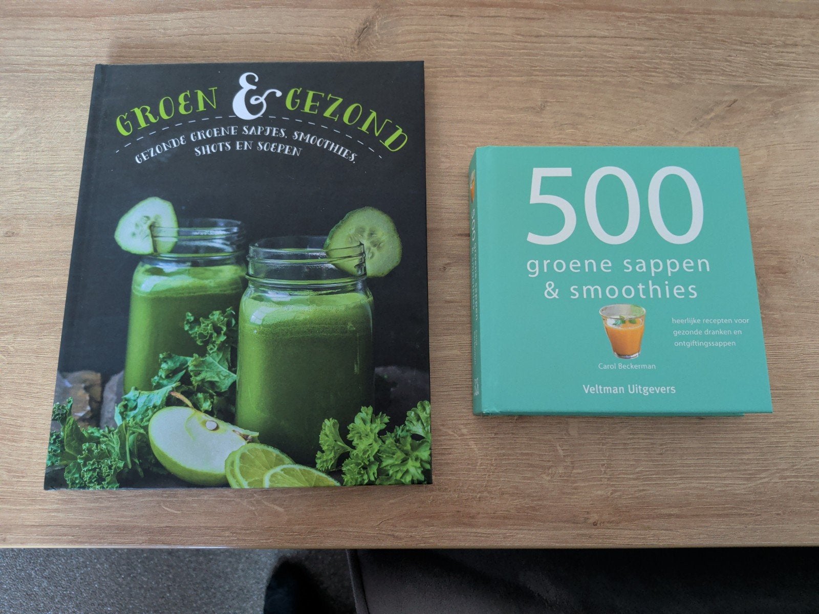 Groene sappen & smoothies kookboeken (2 stuks), Ophalen of Verzenden, Zo goed als nieuw, Dieet en Voeding, Carol Beckerman