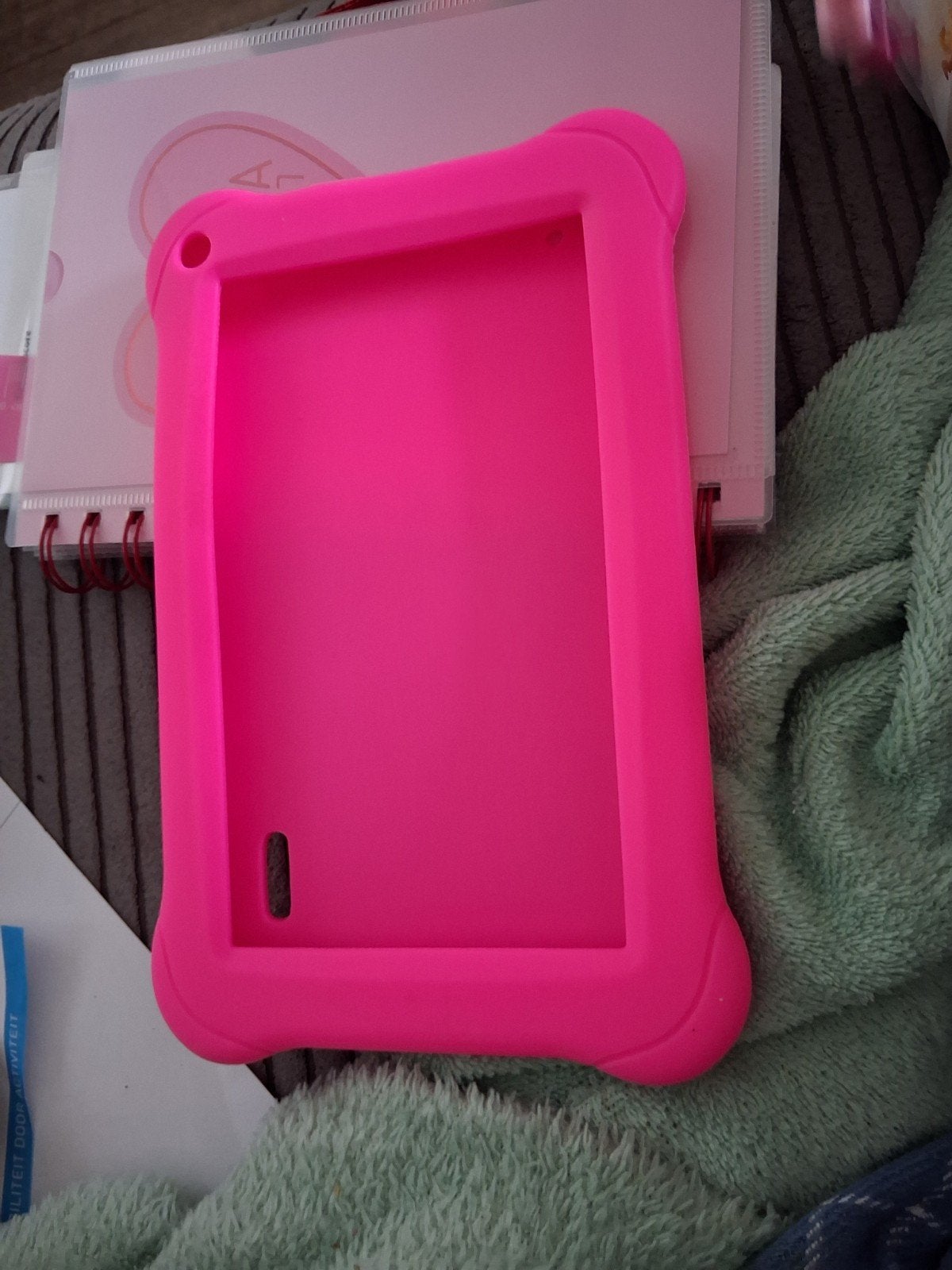 Roze Kids Tablet Hoes 7 inch - Model 7028K, Ophalen, Nieuw, Bescherming voor- en achterkant, Denver