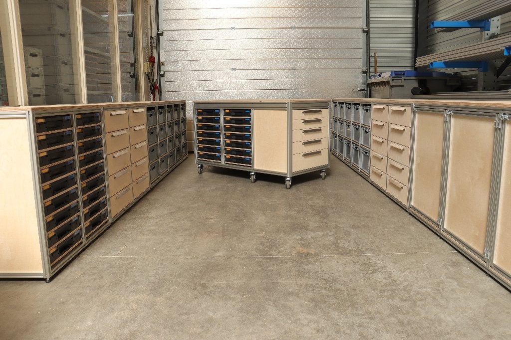 Maatwerk werkplaatsinrichting werkbank garage werktafels, Ophalen of Verzenden, Nieuw, 170 cm of meer
