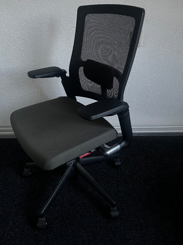 Foto 2 van Ergonomische Bureaustoel - Zwart/Grijs