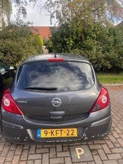 Opel Corsa 1.2 16V LPG 3D 2013 Grijs, Auto's, Voorwielaandrijving, 83 pk, 4 cilinders, 1229 cc
