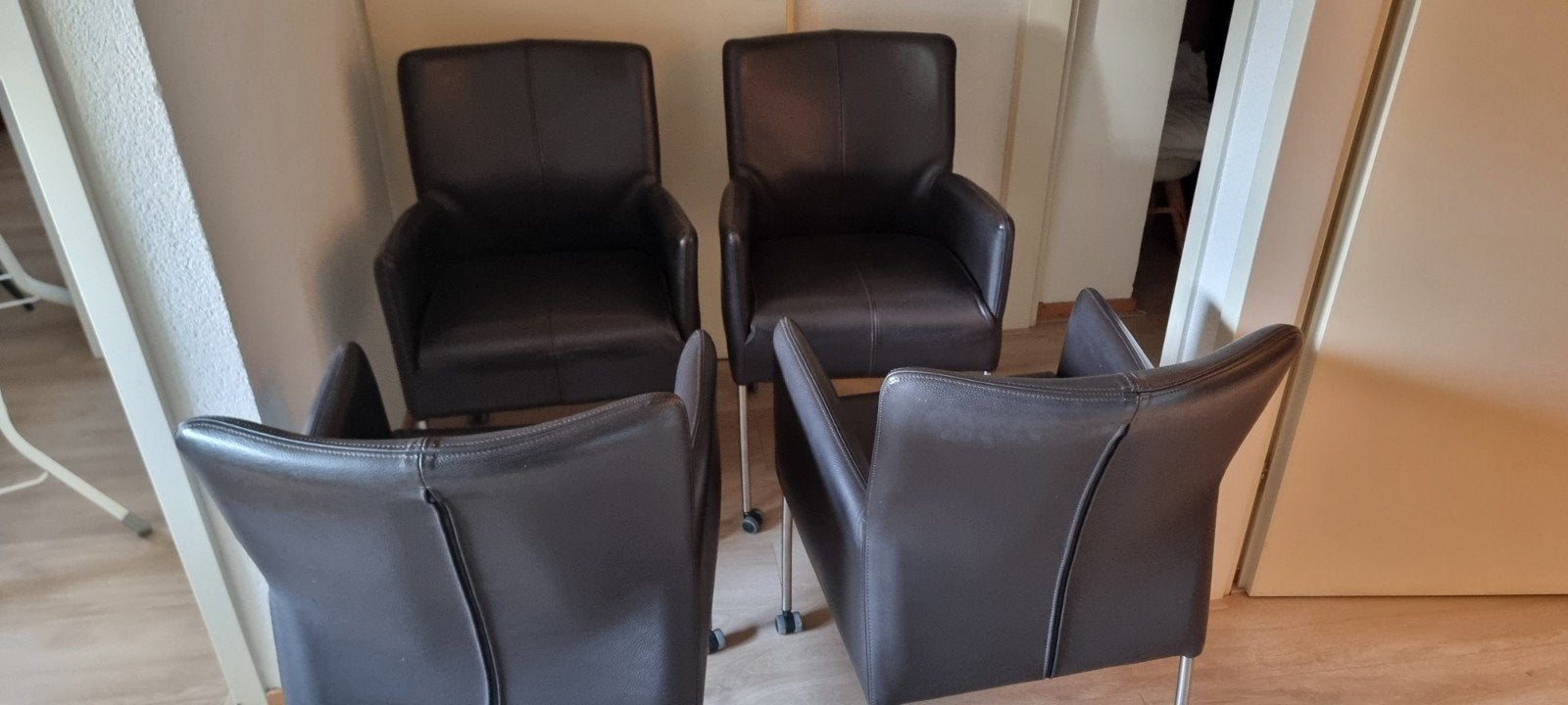 4 lederen eetkamerstoelen - zo goed als nieuw, Ophalen, Zwart, Leer, Zo goed als nieuw