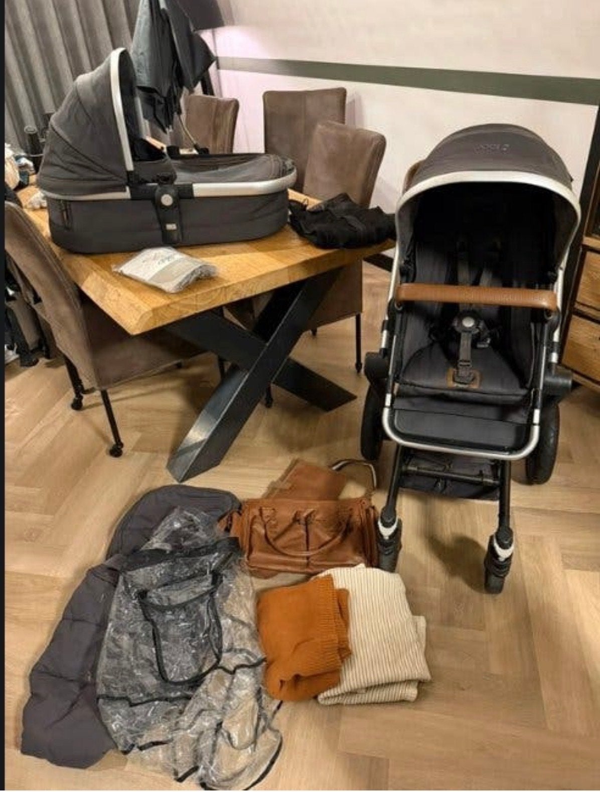 Joolz Limited Edition Kinderwagen Antraciet + Accessoires, Gebruikt, Combiwagen, Met reiswieg, Ophalen