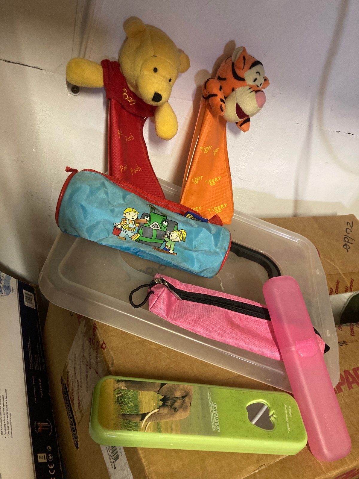 Etui, diverse, Winnie the Pooh, tijgetje, Bob de bouwer enz, Ophalen of Verzenden, Gebruikt, Overige merken, 30 tot 45 cm