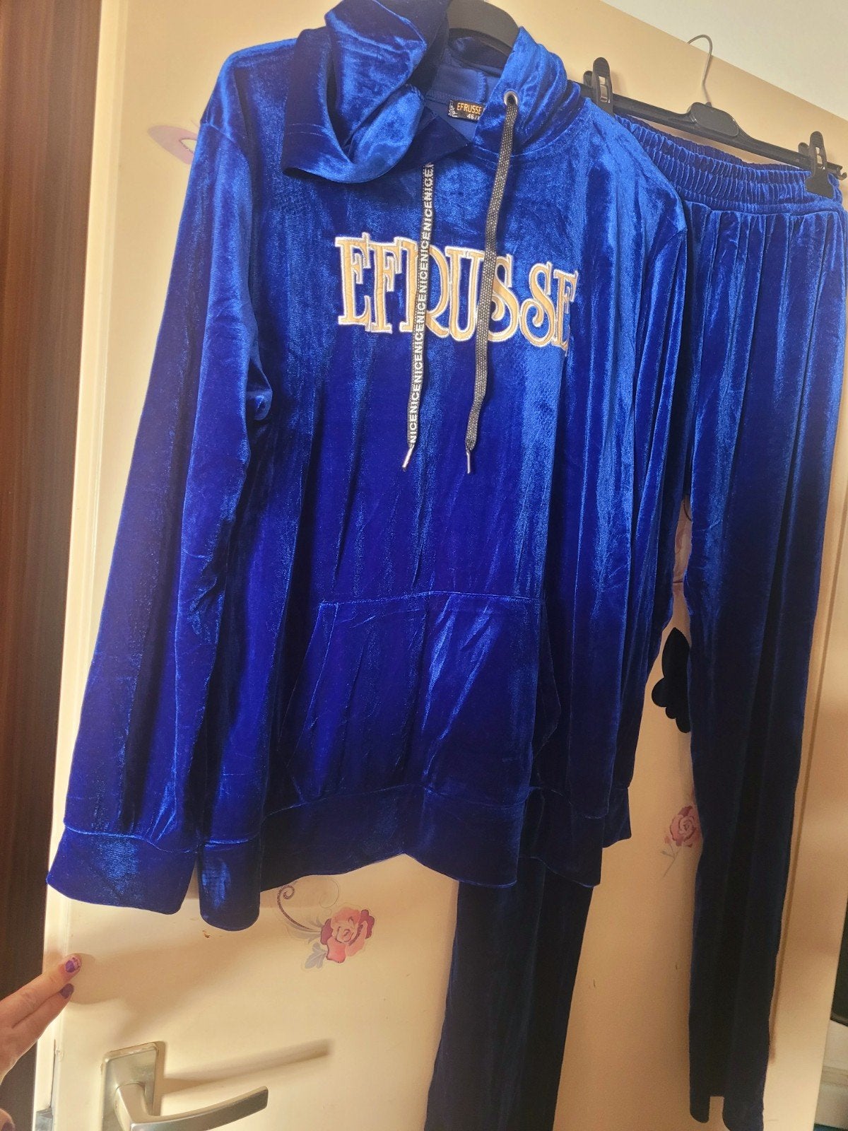 Blauw fluwelen trainingspak met capuchon - Maat 46 (S), Ophalen of Verzenden, Nieuw, Maat 46/48 (XL) of groter