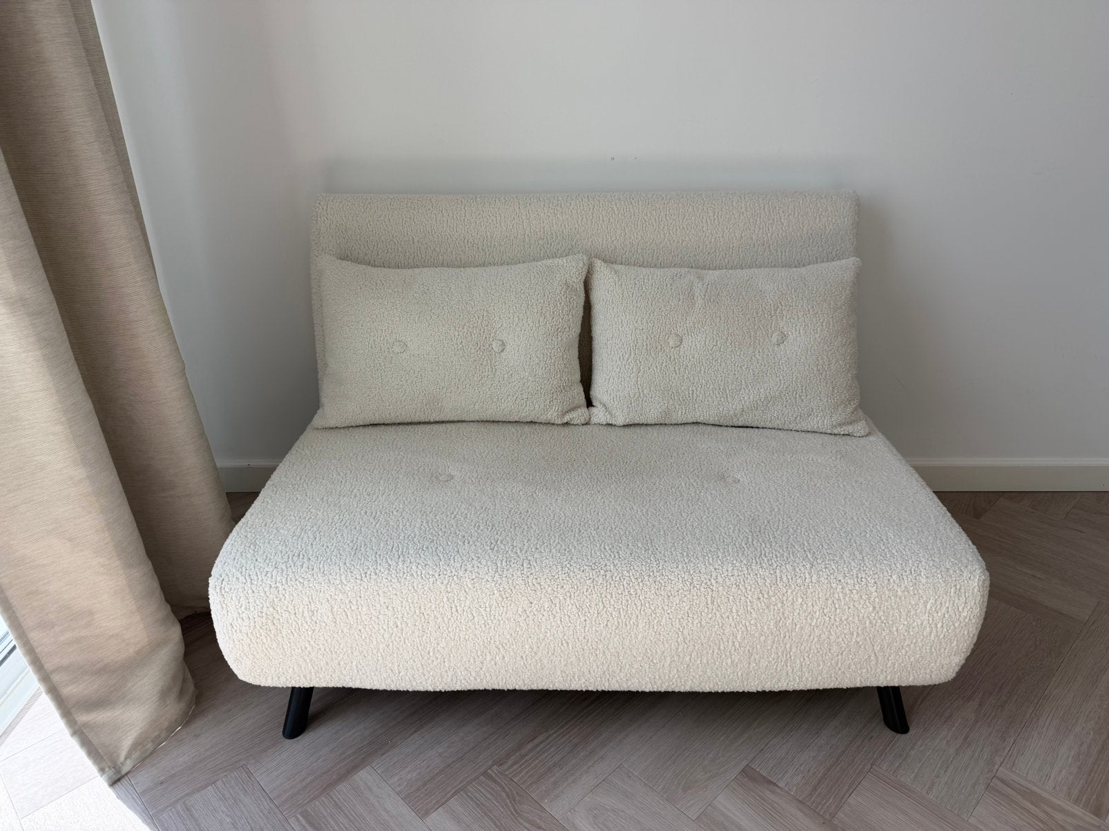 Sofa Bed / Brand: MADE, Huis en Inrichting, Ophalen, Zo goed als nieuw, Tweepersoons, Minder dan 150 cm