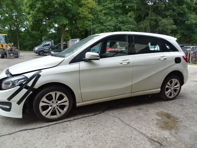 Mercedes B 180 benz bj 2016 typ 246 1.6 90 kw voor demontage, Gebruikt, -, Ophalen of Verzenden, -